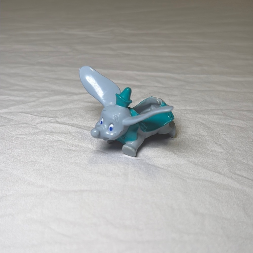 Blue Bird Disney Magic Kingdom Castle Polly Pocket Dumbo Replacement 1 Piece EUC